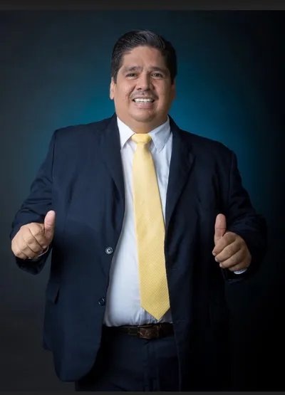 Randall Torres - Abogado, Notario y Contador Público en La Torre Bufete de Abogados y Notarios